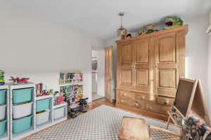 Photo 17- click for photo gallery